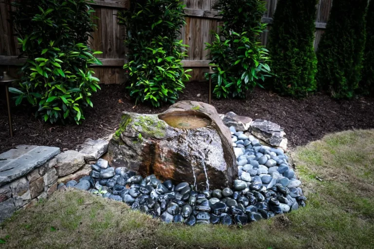 A Complete Overview About Water Features In Your Luxury Home